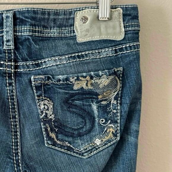 Silver Jeans Tuesday Low Baby Boot Distressed Lace Embroidered Pockets W29/L33 - Picture 11 of 13